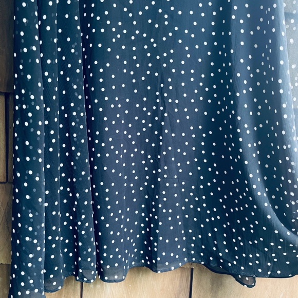 DKNY Womens Short Sleeve V-Neck Empire Waist Midi Black White Polka Dot - Picture 12 of 17